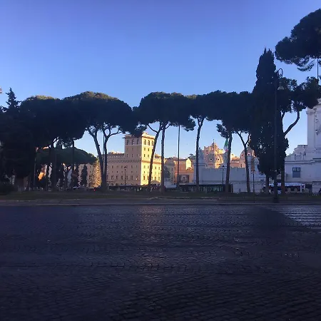 Magenta Collection Specchi