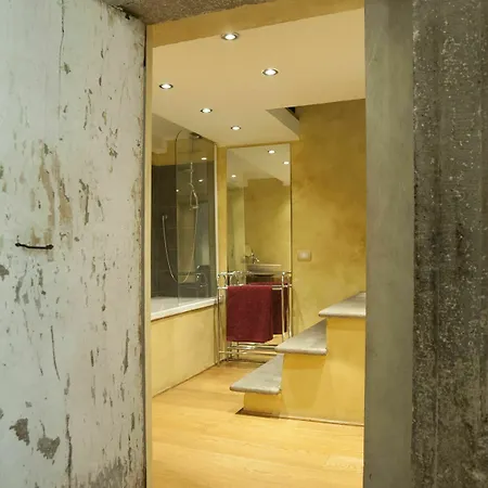 Magenta Collection Specchi Rome