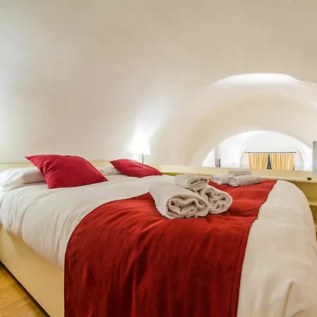 Holiday home Magenta Collection Specchi Rome