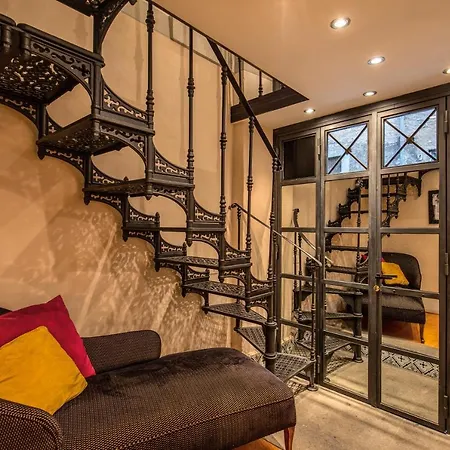 Magenta Collection Specchi Ferienhaus