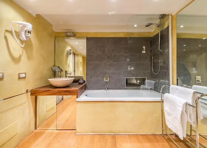 Magenta Collection Specchi Ferienhaus *